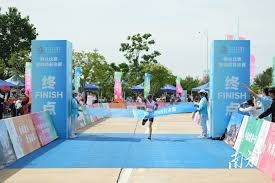 NBA：詹姆斯伤情更新引关注